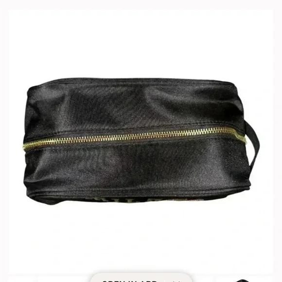 COSMETIC BAG Milani Black with Gold Logo NWOT - Picture 3 of 6